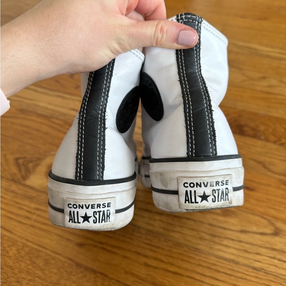White leather converse - Women’s 10.5 - Picture 11 of 14